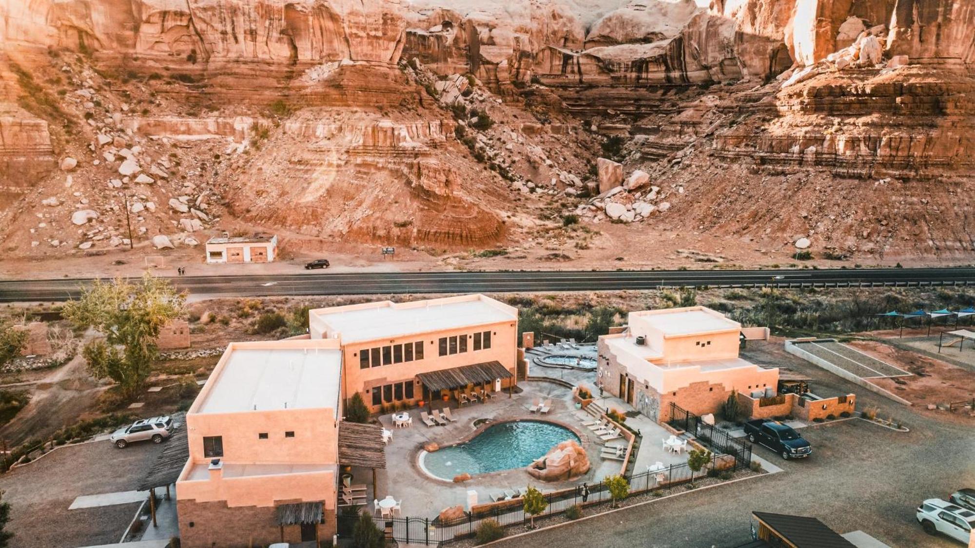 Bluff Dwellings Resort Lake Bluff Exterior foto
